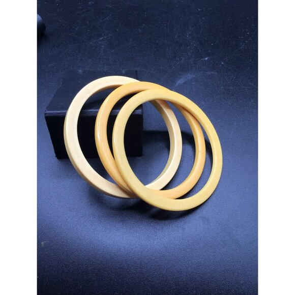 Vintage Stack Bracelets Bakelite Bangles Set of 3 Egg Yolk Spacers Square Edges - Picture 2 of 7